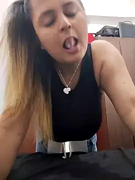 Miss balloonsmila online show from January 2, 2025, 8:57 pm