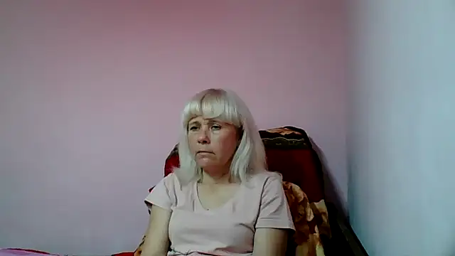 sakura blonde online show from November 30, 2025, 8:15 am