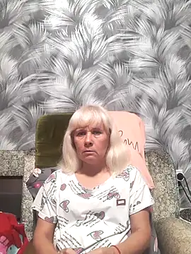 sakura blonde online show from October 10, 2025, 3:24 pm