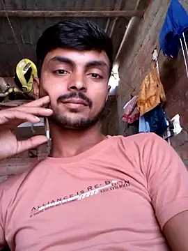 Snapshot of Suraj223kumar chatting on October 21, 2025, 10:25 am Suraj223kumar online show from October 21, 2025, 10:25 am