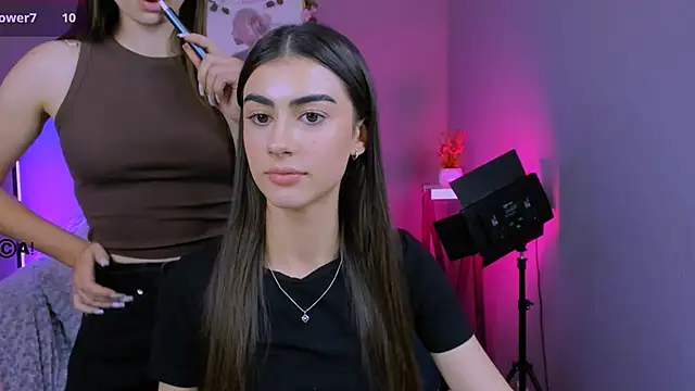 berry alma online show from October 8, 2025, 1:12 pm