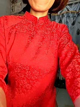 Snapshot of Lucy_limon chatting on October 8, 2025, 11:56 am Lucy limon online show from October 8, 2025, 11:56 am