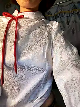 Snapshot of Lucy_limon chatting on October 27, 2025, 6:20 pm Lucy limon online show from October 27, 2025, 6:20 pm