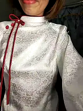 Snapshot of Lucy_limon chatting on November 14, 2025, 10:08 am Lucy limon online show from November 14, 2025, 10:08 am