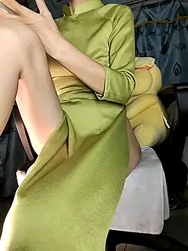 Snapshot of Lucy_limon chatting on October 23, 2025, 10:58 am Lucy limon online show from October 23, 2025, 10:58 am