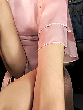 Lucy limon online show from December 23, 2025, 7:51 am