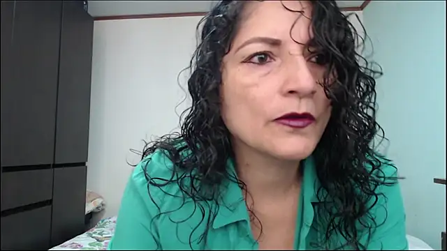 arianna ros3 online show from October 13, 2025, 2:18 pm