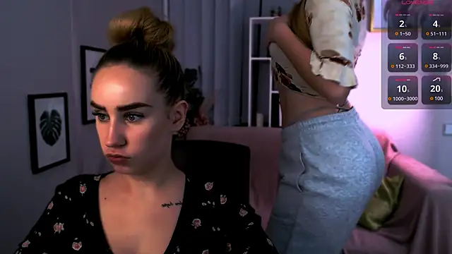 playful sophie online show from February 3, 2025, 11:58 pm