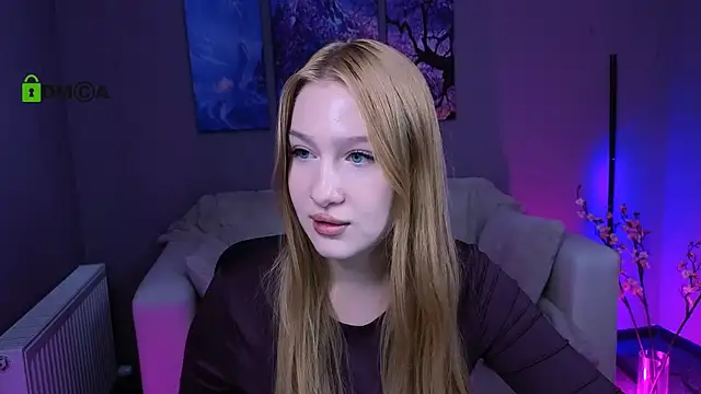 playful sophie online show from November 13, 2025, 8:13 pm