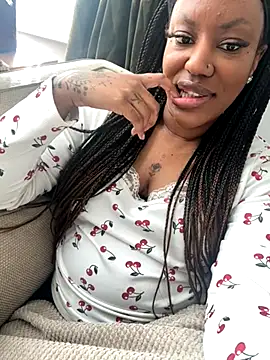 LavenderBuxton online show from October 24, 2025, 1:10 pm