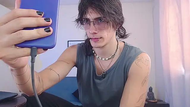 andreey50 online show from March 13, 2025, 8:11 pm