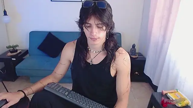 andreey50 online show from March 19, 2025, 8:11 pm