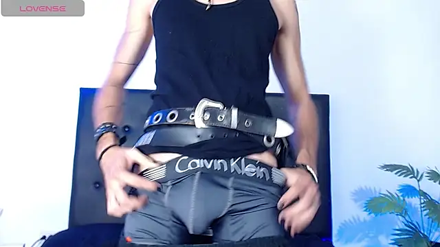 Snapshot of andreey50 chatting on December 17, 2025, 2:55 pm andreey50 online show from December 17, 2025, 2:55 pm