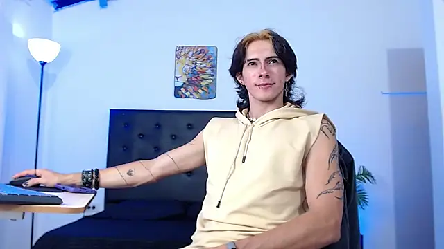 Snapshot of andreey50 chatting on November 29, 2025, 8:31 pm andreey50 online show from November 29, 2025, 8:31 pm