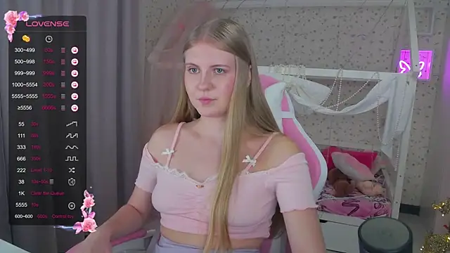 Miss Esmiie online show from December 31, 2024, 10:15 am