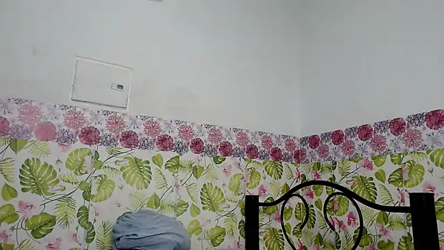 sweetfantacies18 online show from January 25, 2025, 1:10 am