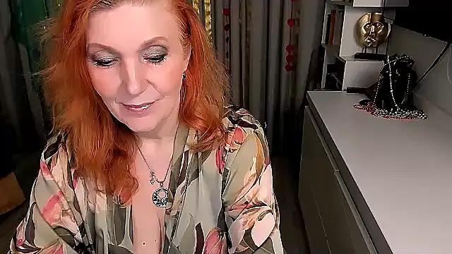 Snapshot of Fire-Fox-One chatting on February 11, 2026, 11:48 pm Fire-Fox-One online show from February 11, 2026, 11:48 pm