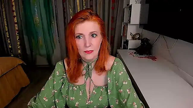 Snapshot of Fire-Fox-One chatting on February 24, 2026, 4:13 am Fire-Fox-One online show from February 24, 2026, 4:13 am