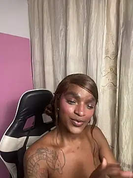 Zizi-campbel online show from September 26, 2025, 8:32 am