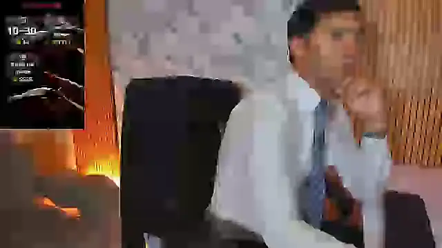 Snapshot of Hideintheoffice chatting on October 12, 2025, 11:28 pm Hideintheoffice online show from October 12, 2025, 11:28 pm