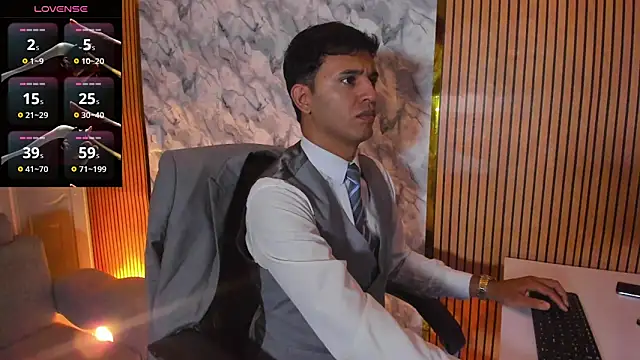 Snapshot of Hideintheoffice chatting on October 11, 2025, 3:07 am Hideintheoffice online show from October 11, 2025, 3:07 am