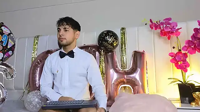 Samir bear online show from March 7, 2025, 1:07 pm