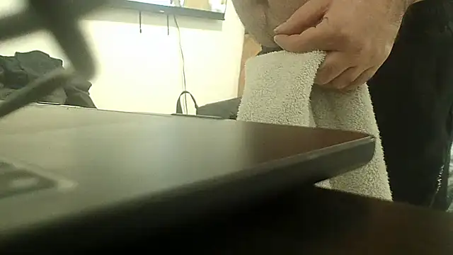 teek1234 1 online show from October 18, 2025, 4:03 am