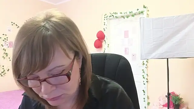 Snapshot of Miss_Moren chatting on March 19, 2026, 4:45 am Miss Moren online show from March 19, 2026, 4:45 am