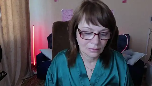 Snapshot of Miss_Moren chatting on June 28, 2026, 5:47 am Miss Moren online show from June 28, 2026, 5:47 am