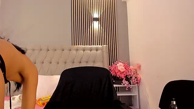 Snapshot of BrithanySummer chatting on November 29, 2025, 4:23 am BrithanySummer online show from November 29, 2025, 4:23 am