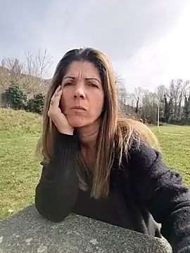 sansan2411 online show from March 6, 2026, 12:11 pm