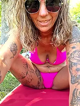 sansan2411 online show from May 28, 2026, 12:11 pm