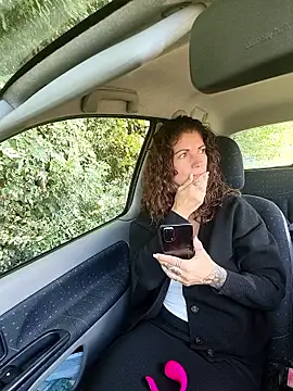 sansan2411 online show from October 13, 2025, 11:56 am