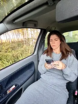 sansan2411 online show from October 17, 2025, 11:45 am