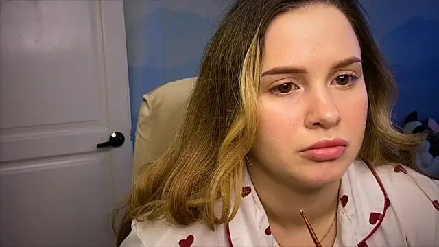 IlonaMurf online show from March 8, 2026, 8:06 am