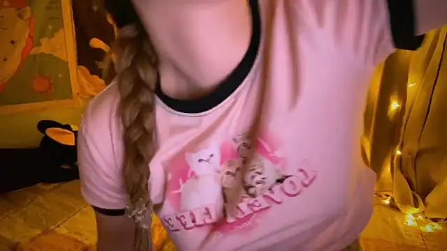 IlonaMurf online show from March 22, 2025, 3:31 pm