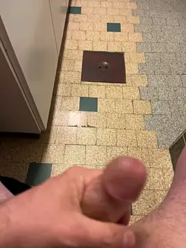 mikiss789 online show from March 31, 2026, 3:19 am