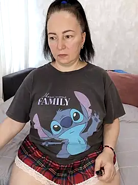 HairyVicky online show from October 7, 2025, 6:25 am