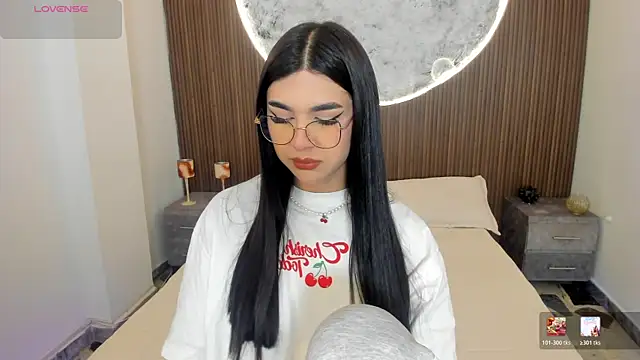 RoseCassie online show from April 3, 2026, 1:17 pm