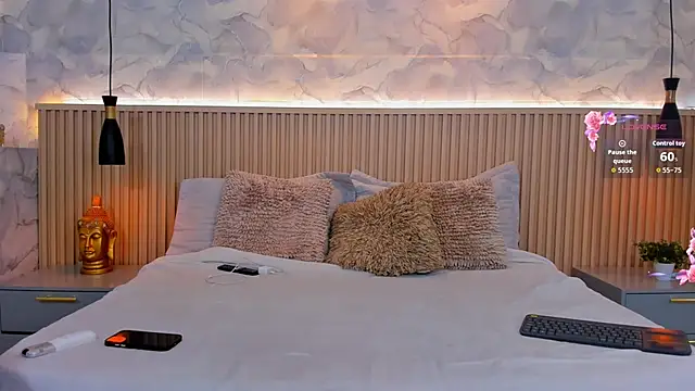 AinaraJimenez online show from October 16, 2025, 8:06 pm