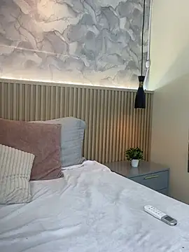 AinaraJimenez online show from February 11, 2026, 7:25 pm