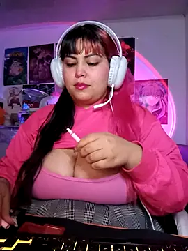 Pinky-Flower online show from September 26, 2025, 8:49 pm