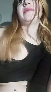 Anne-Mo online show from March 5, 2025, 1:21 am