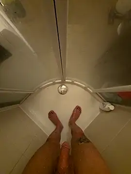 Kingqueen696 online show from February 18, 2026, 9:28 am