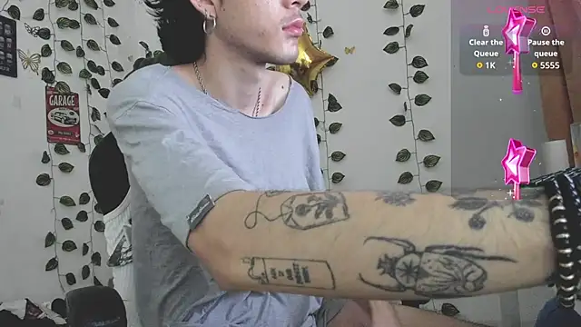 Snapshot of skinny_dann chatting on October 5, 2025, 3:52 am skinny dann online show from October 5, 2025, 3:52 am