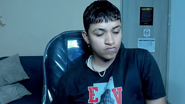 Dominick jones online show from November 15, 2025, 6:23 pm