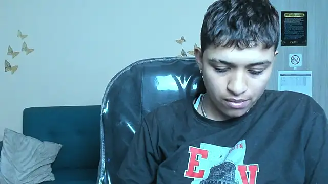 Dominick jones online show from November 15, 2025, 6:17 am