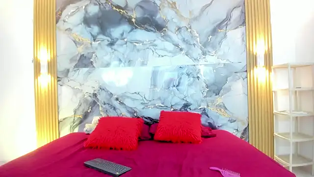 Mariana 16  online show from February 5, 2026, 7:10 pm