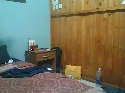 Snapshot of italianbighorse22 chatting on July 11, 2026, 12:33 am italianbighorse22 online show from July 11, 2026, 12:33 am
