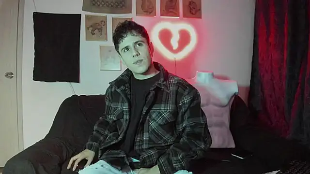 Antonello Vannucci online show from January 2, 2025, 8:02 pm